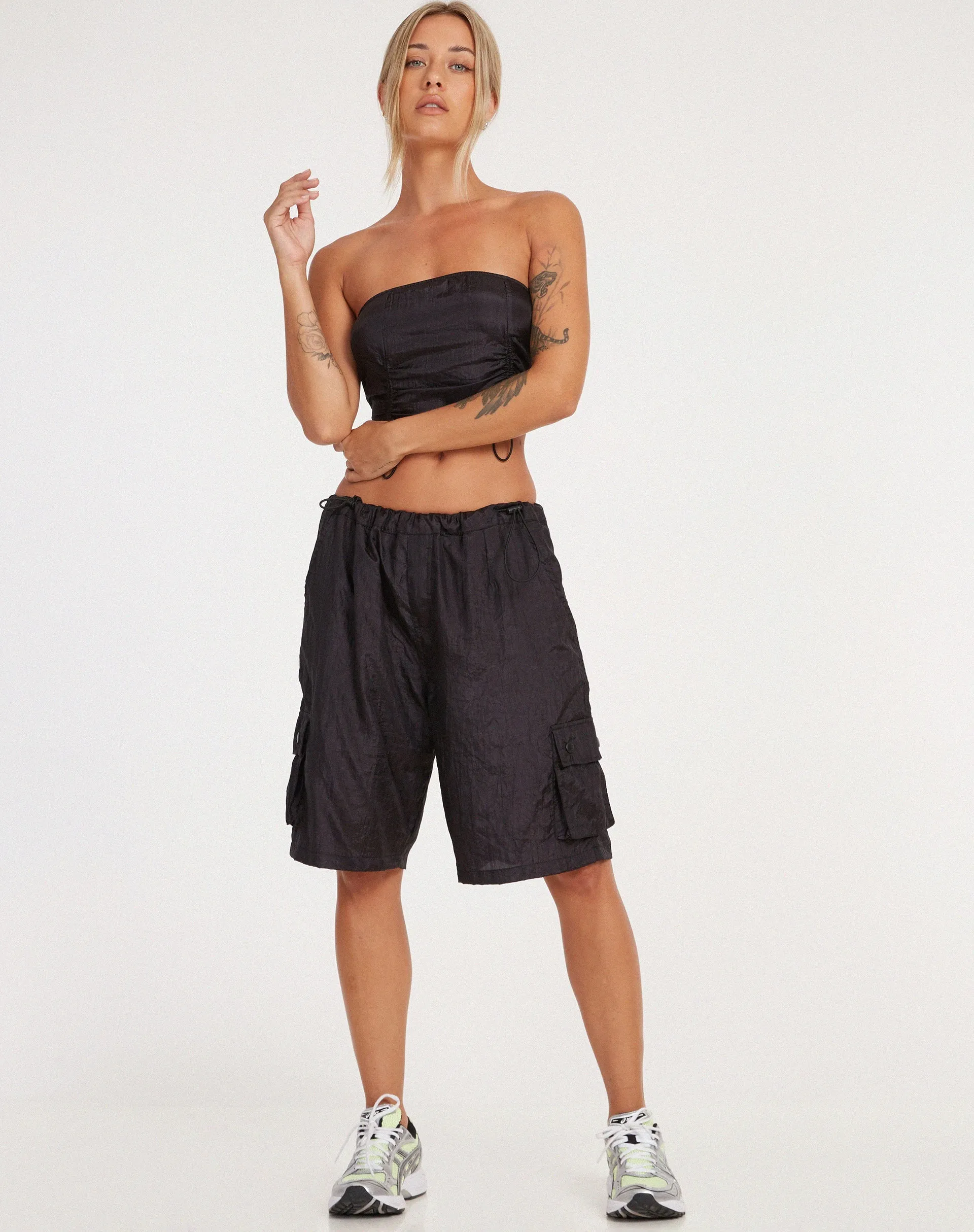 Tenchi Short in Parachute Black